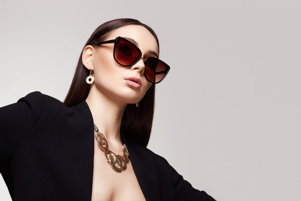 Fashion portrait per promo occhiali da sole Ottica Lippi